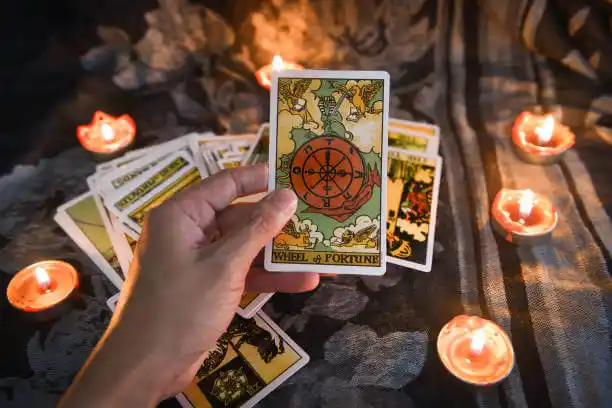 tarot cards Devola